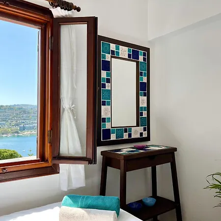 Hotel Seaview Grand - Magic Gundogan 4*
